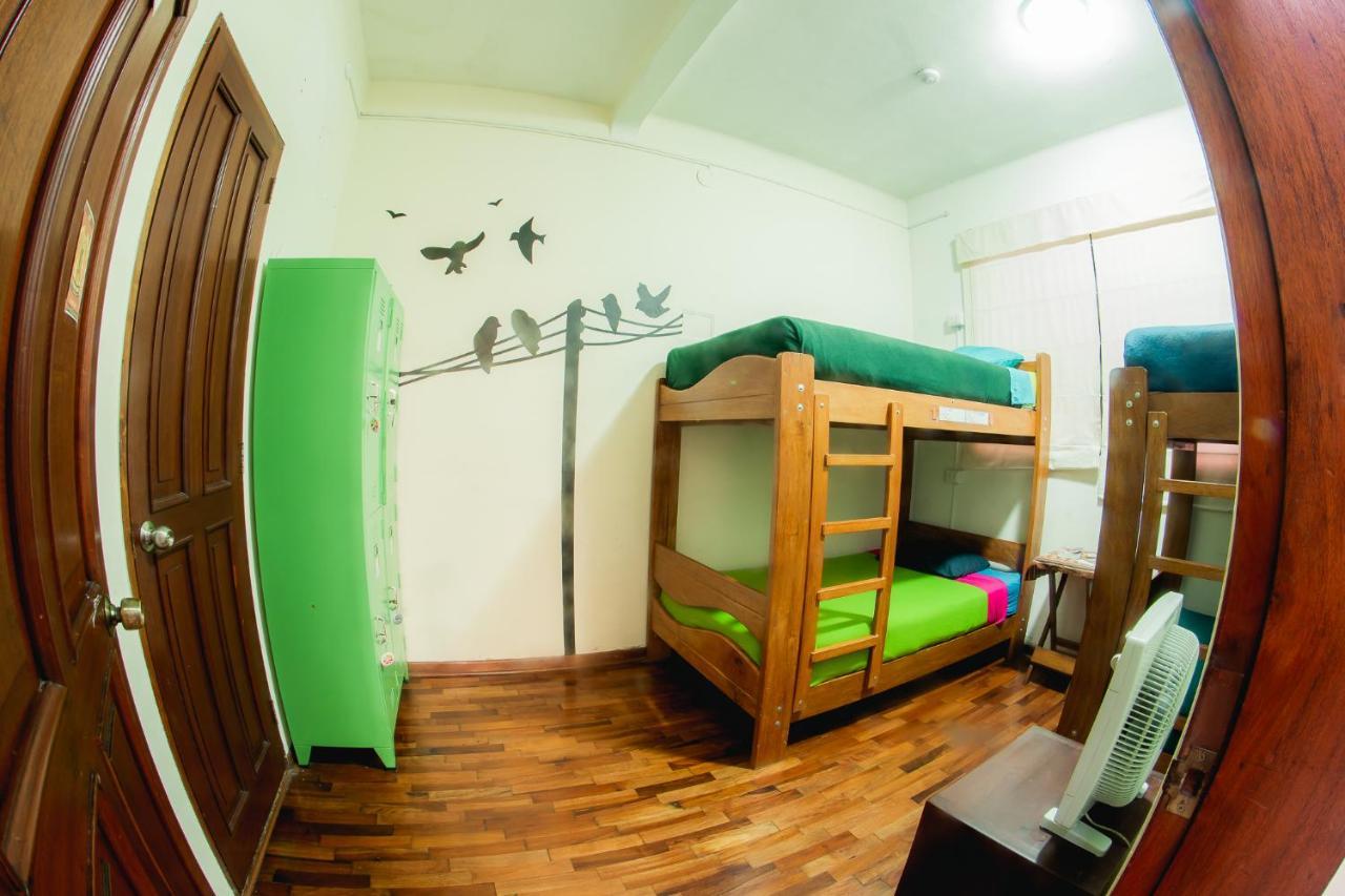 Dragonfly Hostels Miraflores Lima Exterior photo